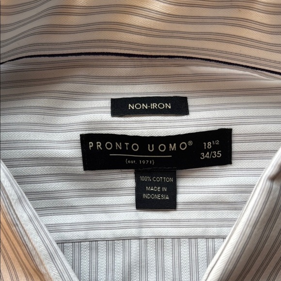 Pronto Uomo White and Gray Stripe Dress Shirt with Pointed Collar - Picture 4 of 7